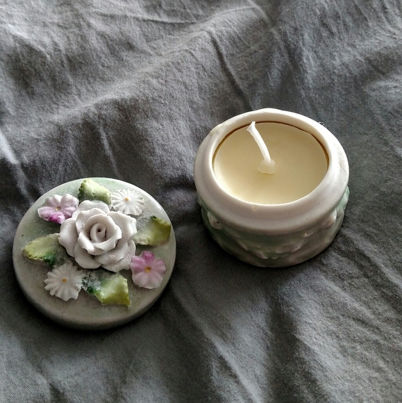 Homemade Candle in Floral German Ceramic - Picture 1 of 3
